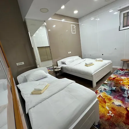 Kun Apartment *